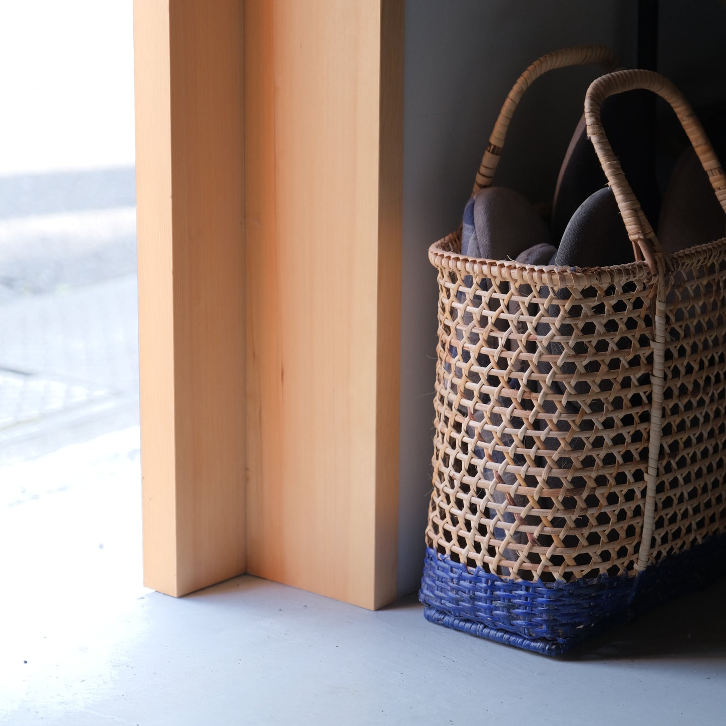 paint rattan basket - medium