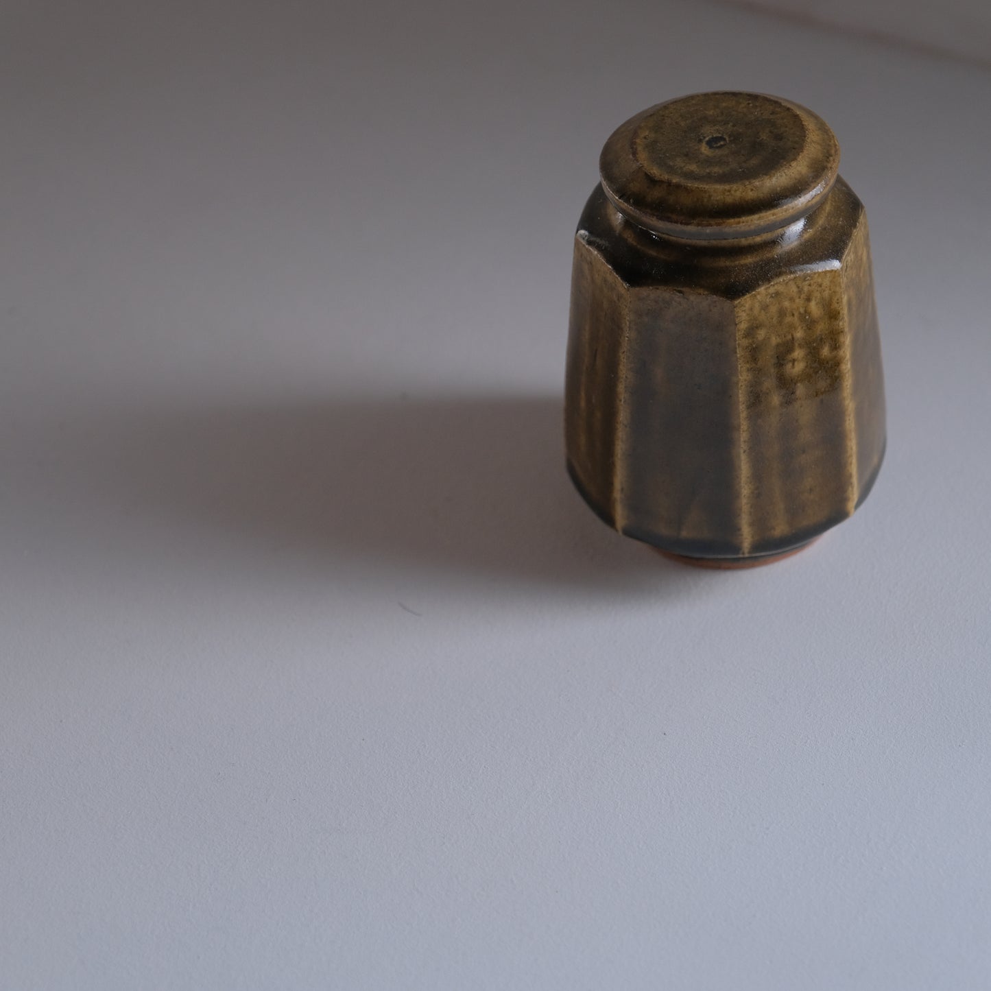 飴釉面取瓶/羽島焼