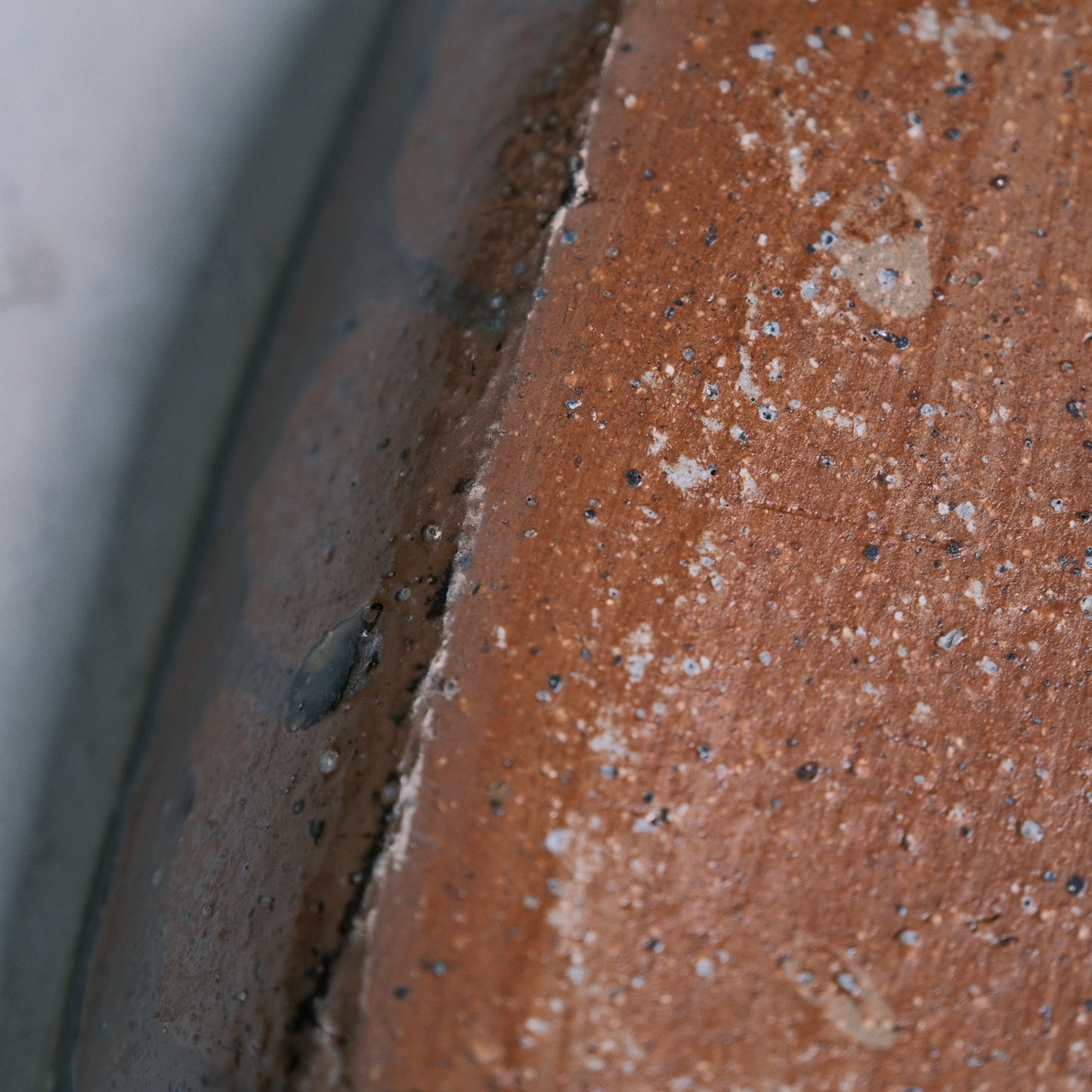 灰釉紋押角鉢 / 倉敷青木窯(三宅康太)