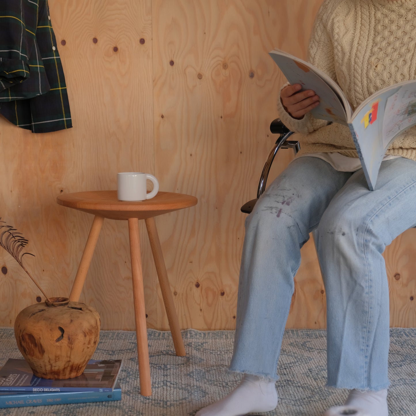 3legs stool round / designed by コーチカズノリ