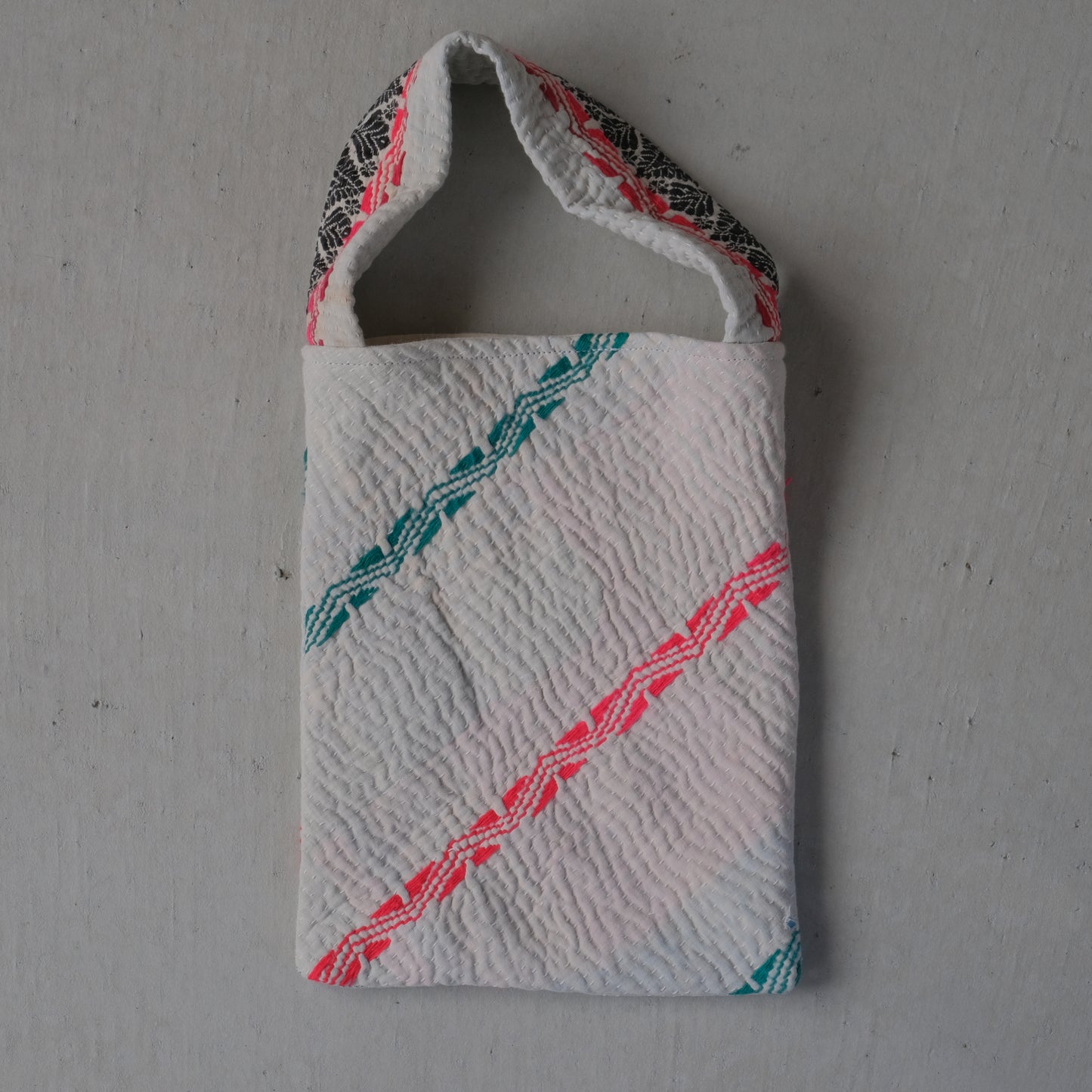 Vintage Quilt - One Handle Bag 004