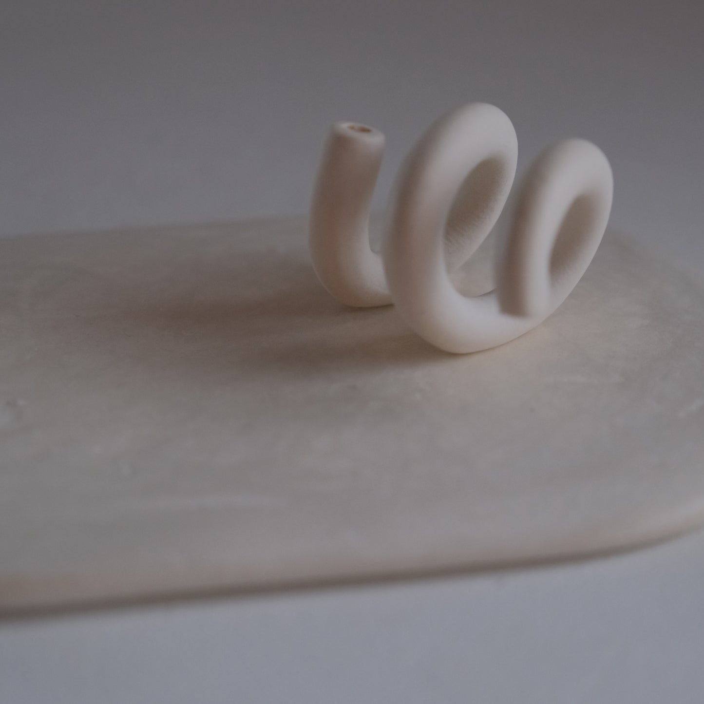 けむ 〈 香立てc + 香敷き 〉