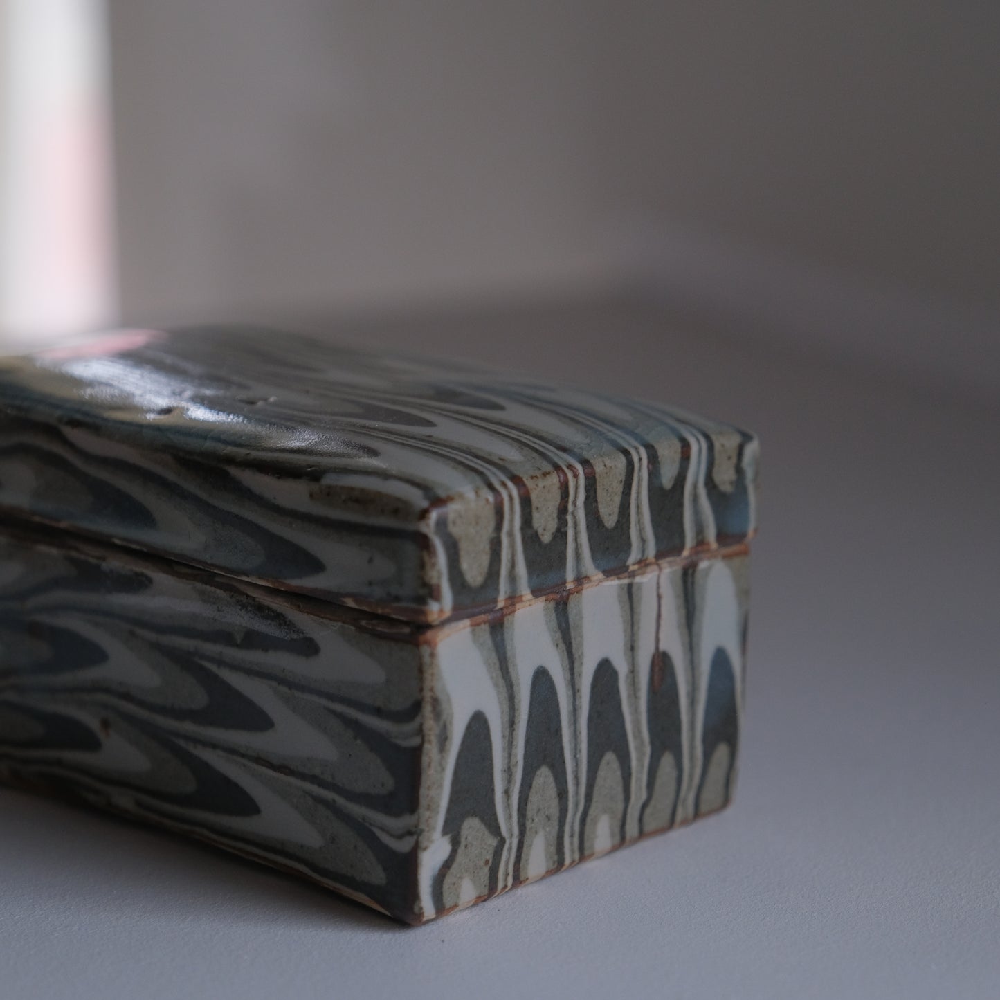 陶箱 / 上田恒次