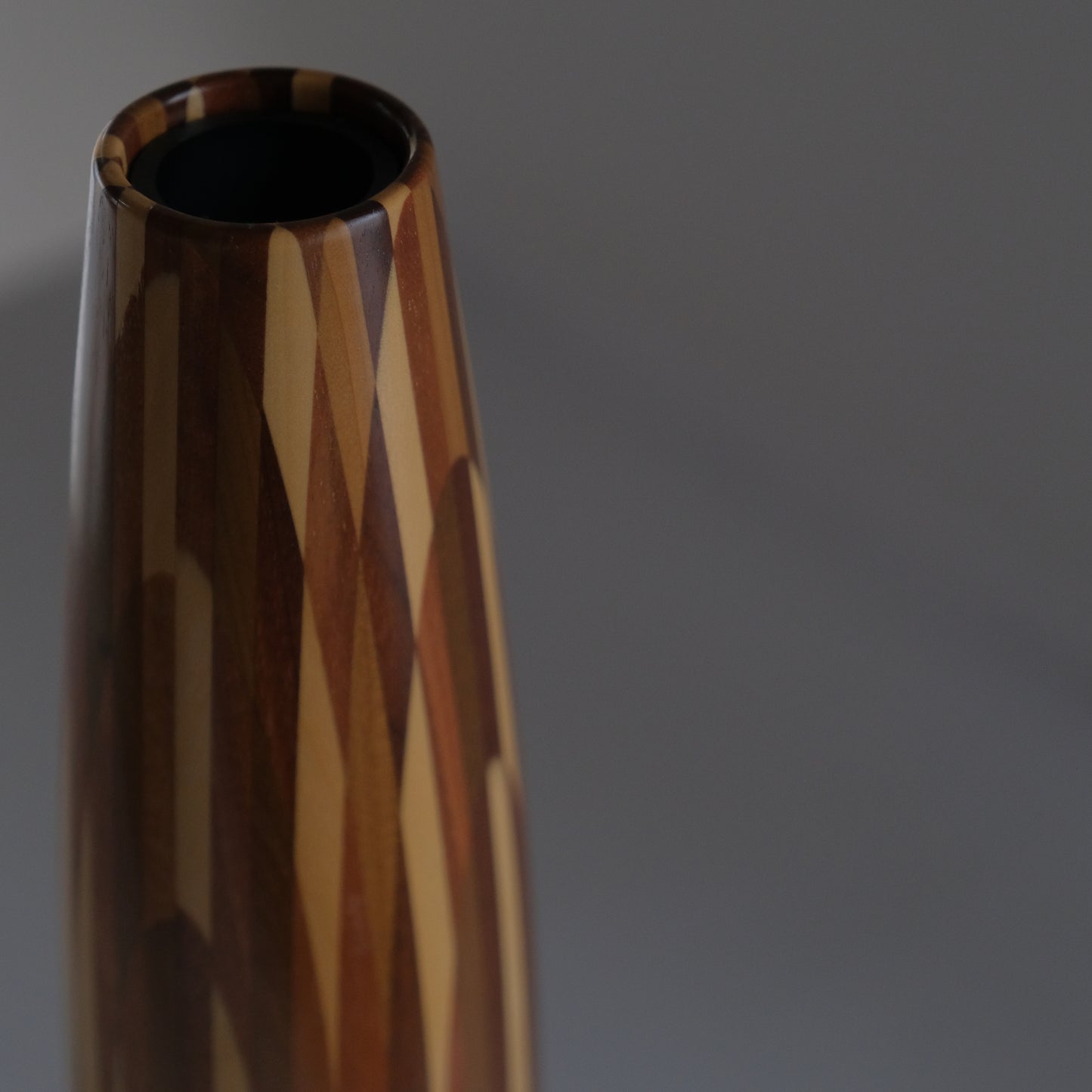 寄木花瓶 / 箱根