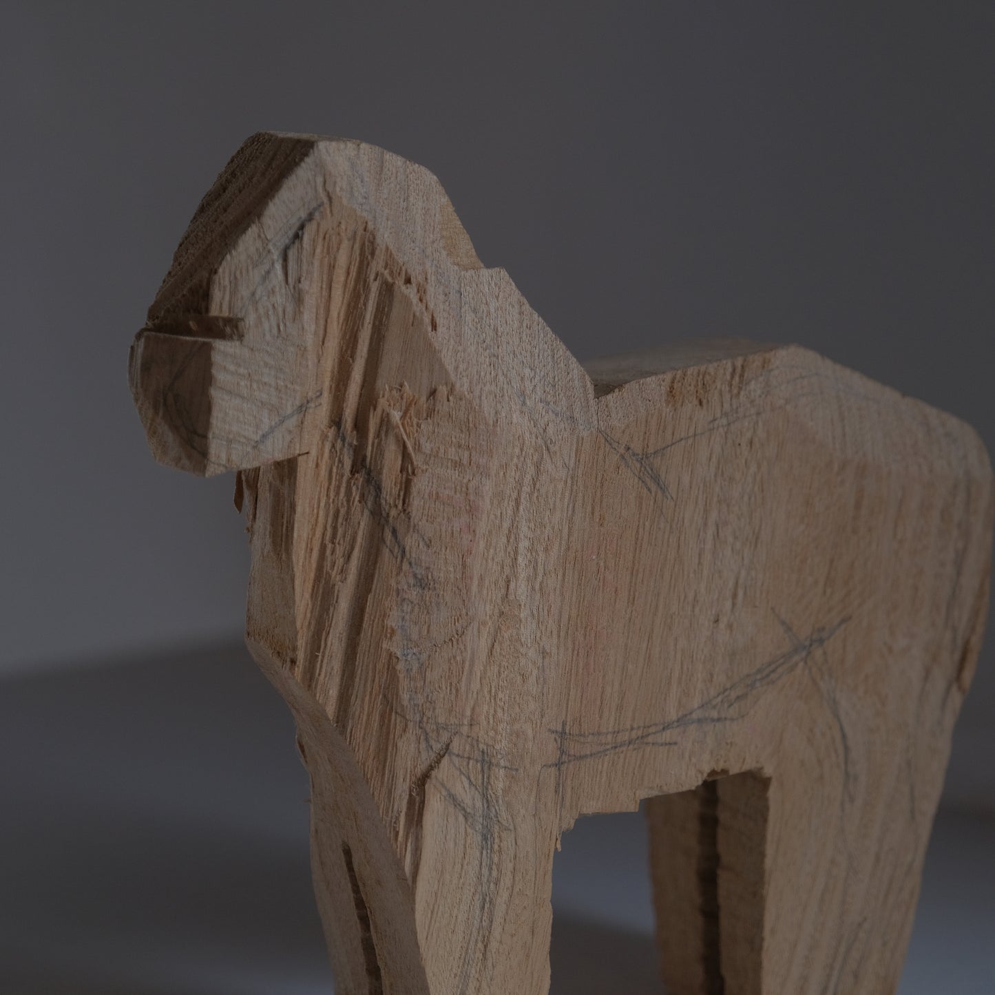 WOODEN SCULPTURE -馬-