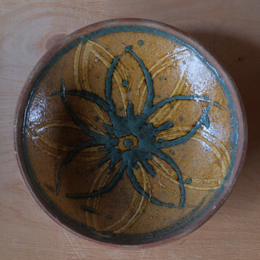 スリップ花文九寸皿 / 羽島焼