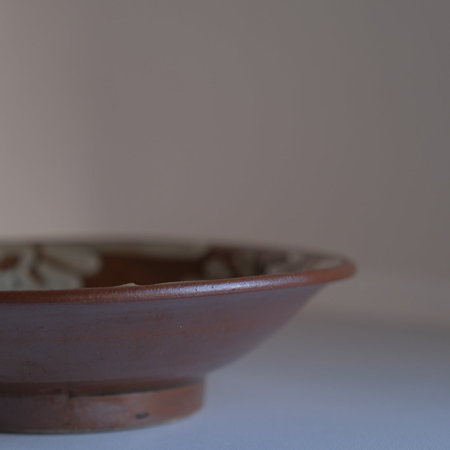 唐草イッチン七寸皿 / 沖縄