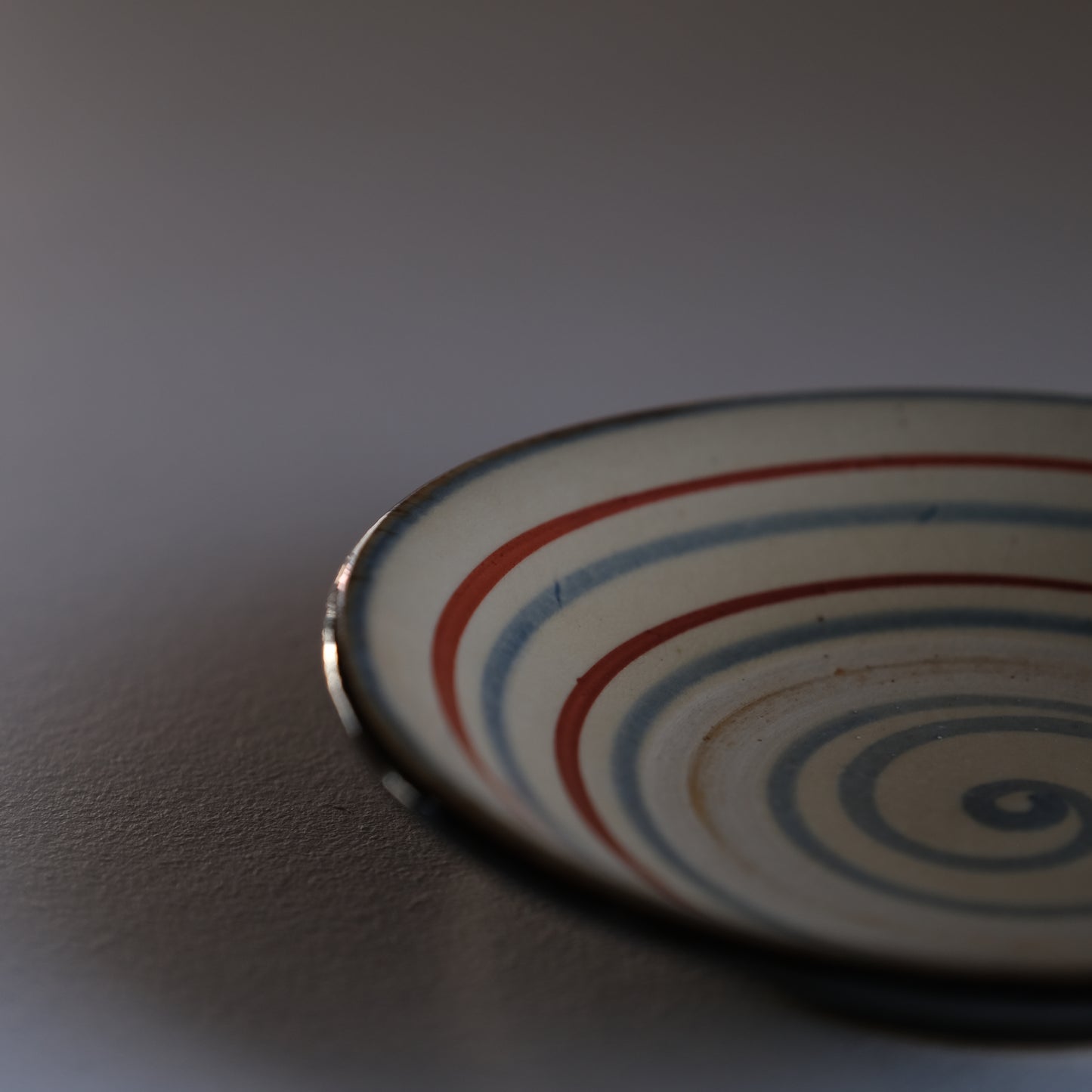 輪線紋五寸皿 / 沖縄