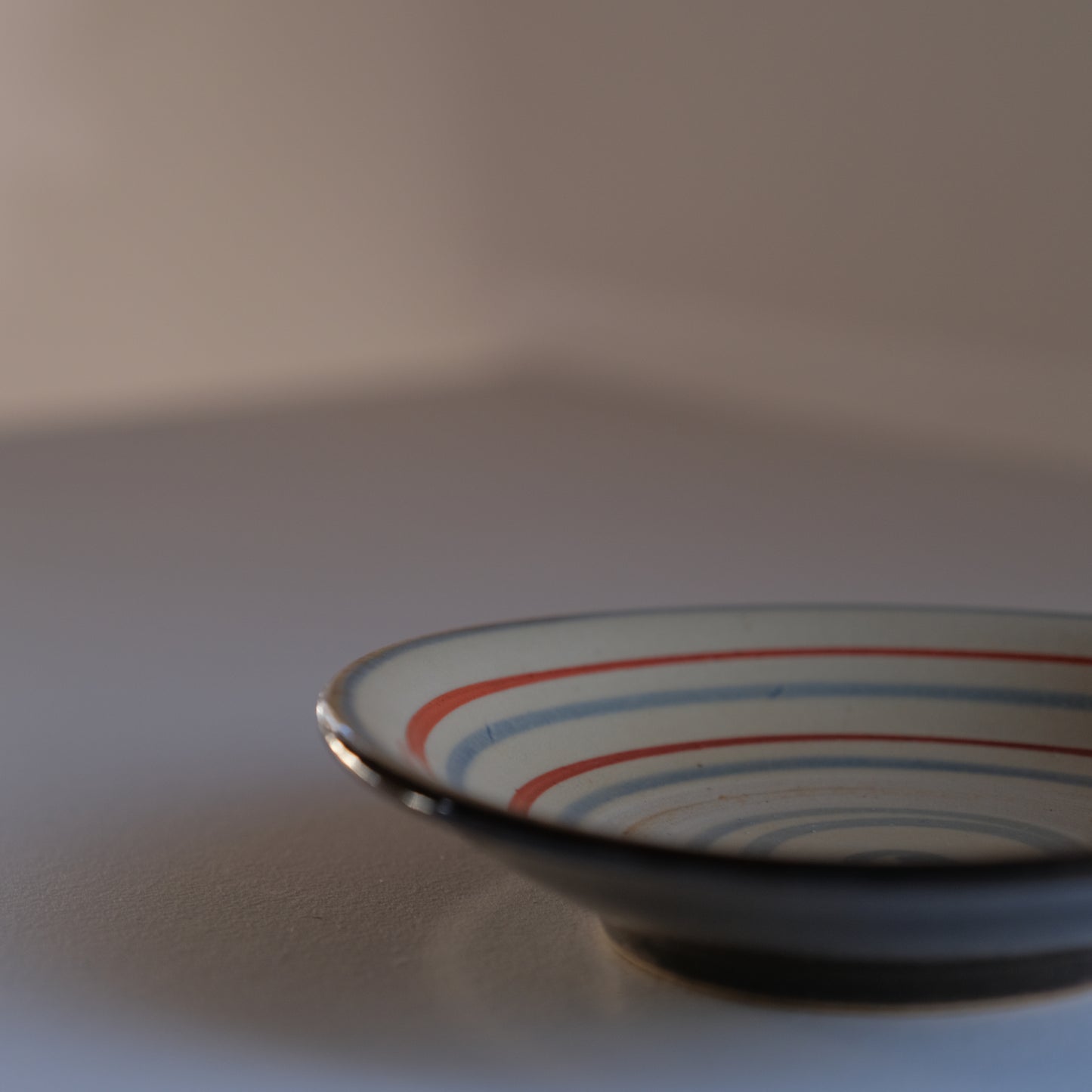 輪線紋五寸皿 / 沖縄