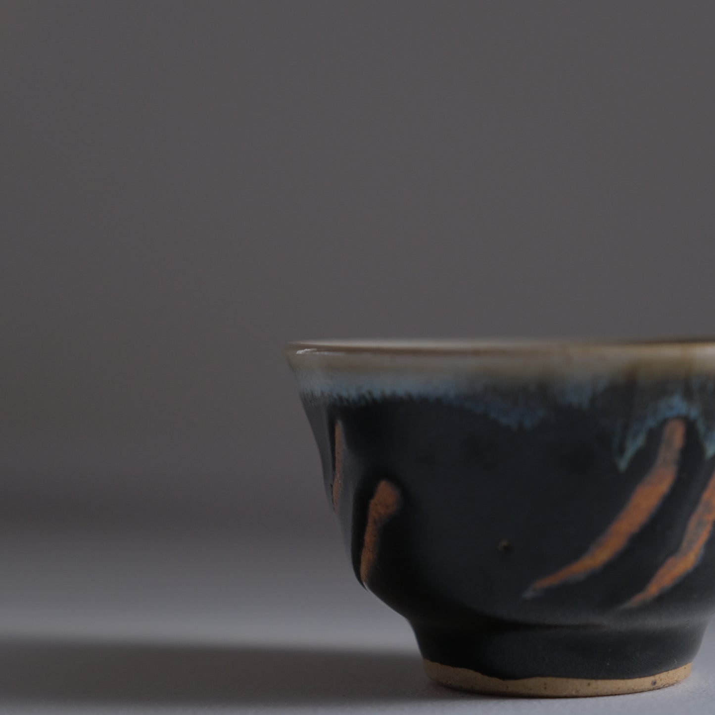 黒釉指描鉢 /沖塩明樹