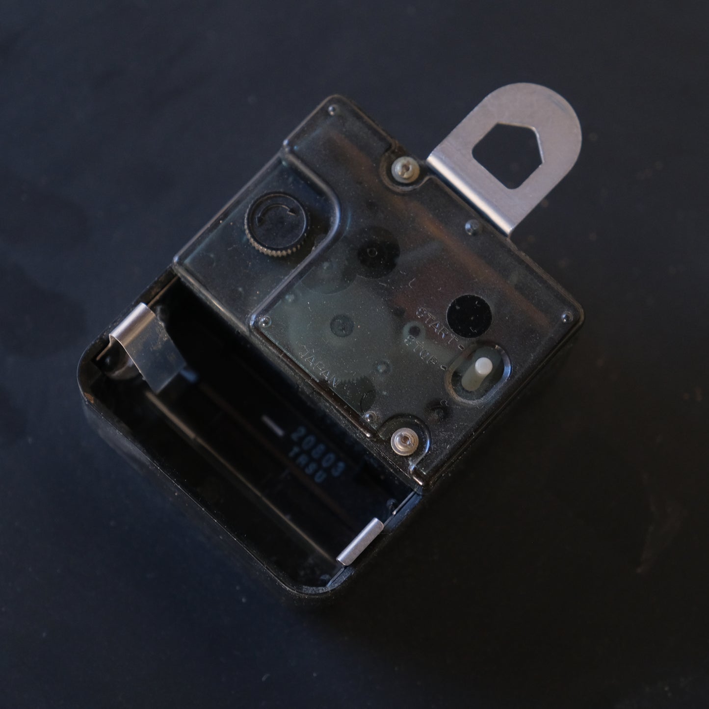 Constructivist Clock / ARTEC by Nicolai Canetti