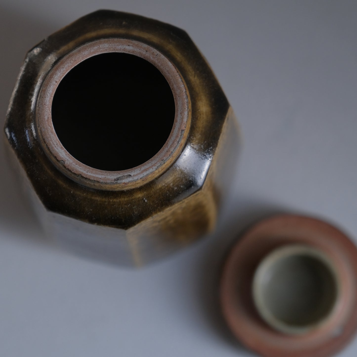 飴釉面取瓶/羽島焼