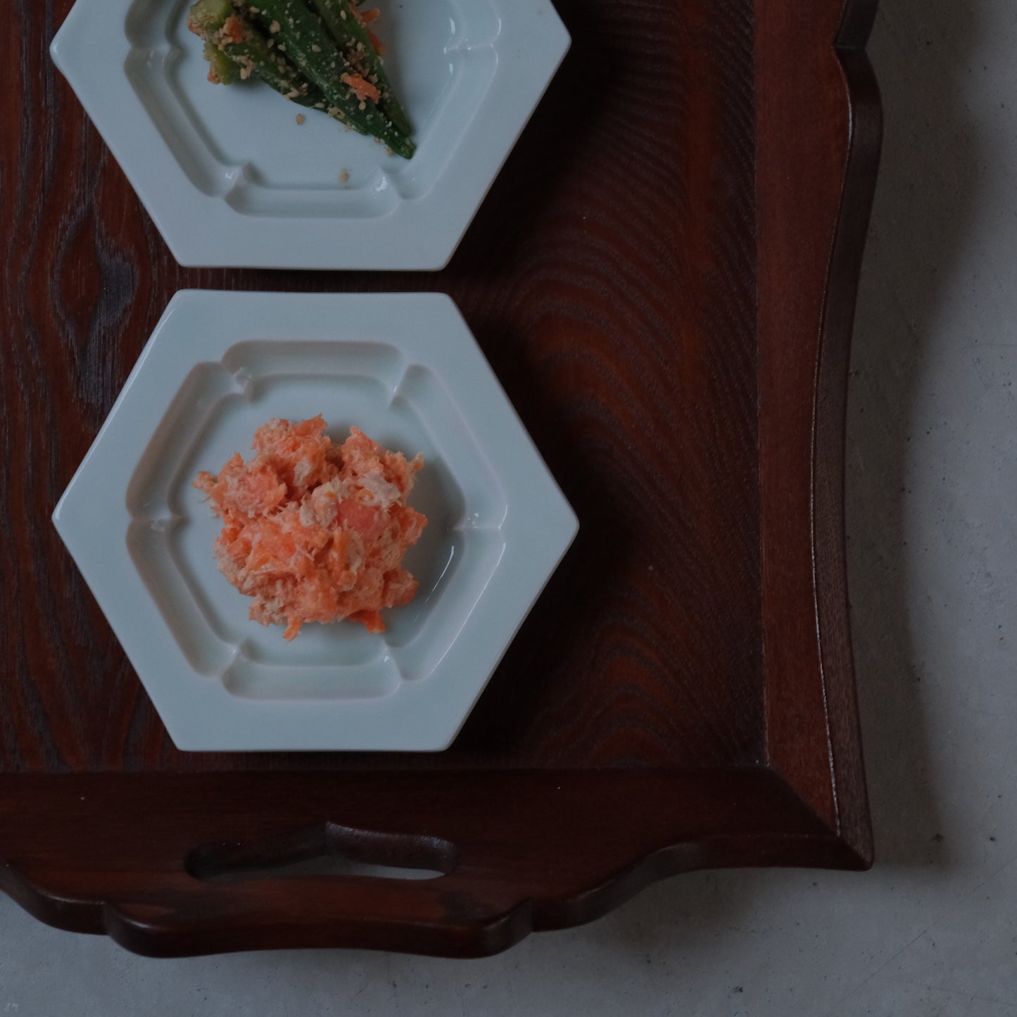 白磁六角皿 /椋木英三