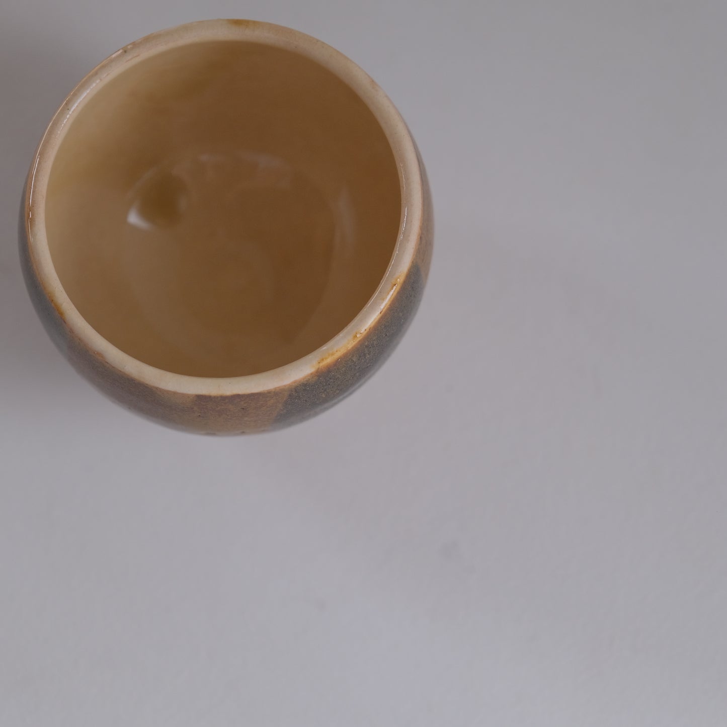 丸紋湯呑 / 出西窯