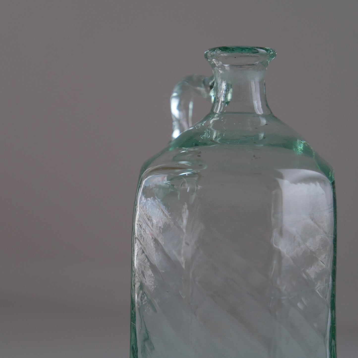 手付モール面取瓶 / 倉敷ガラス （小谷眞三）