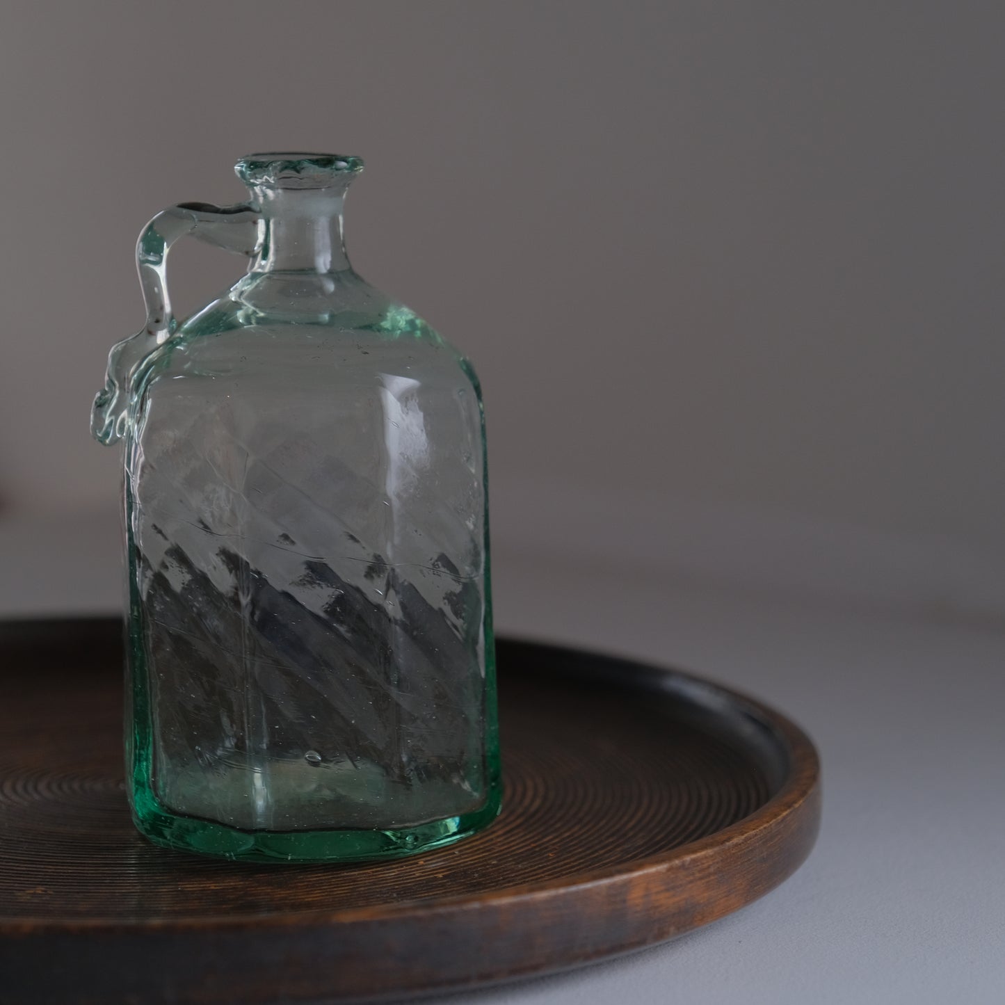 手付モール面取瓶 / 倉敷ガラス （小谷眞三）