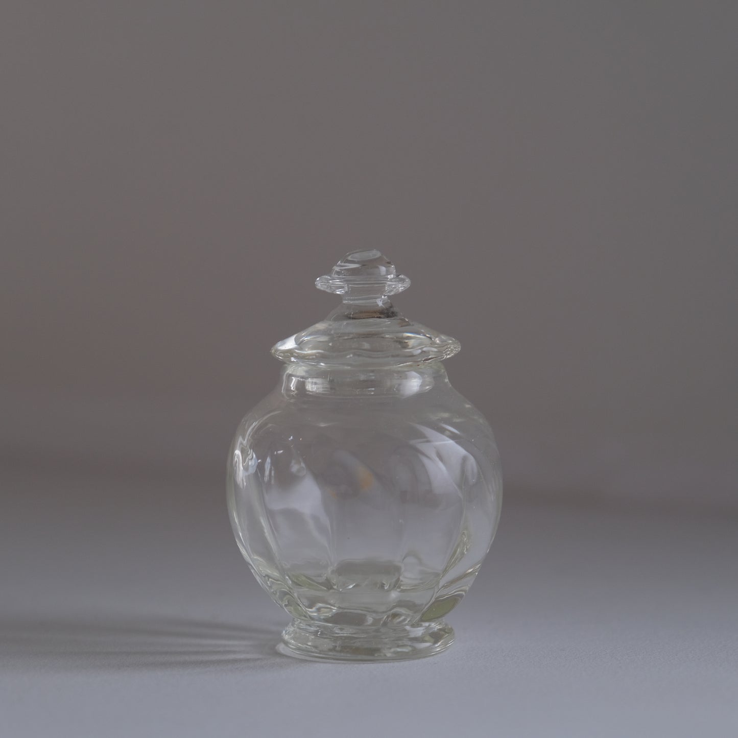 蓋付小壺 / 倉敷ガラス （小谷眞三）