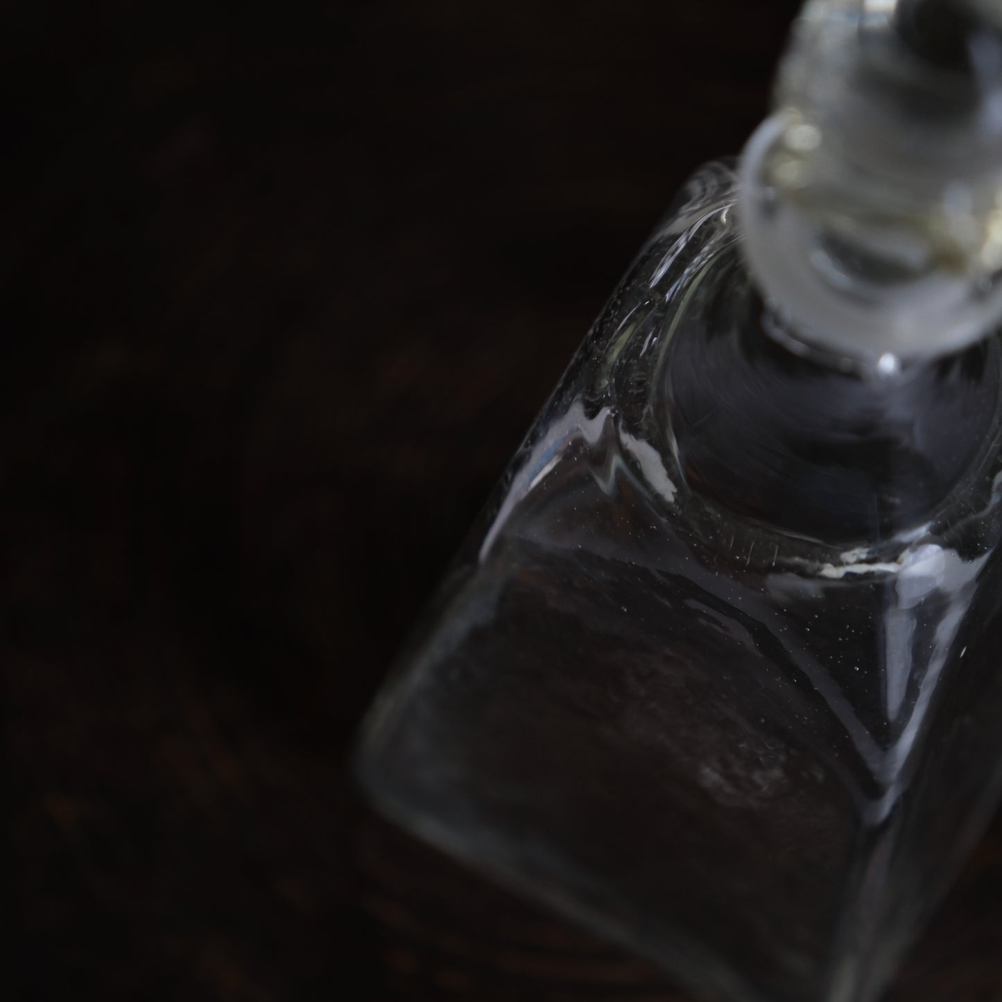 栓付角瓶 / 倉敷ガラス （小谷眞三）