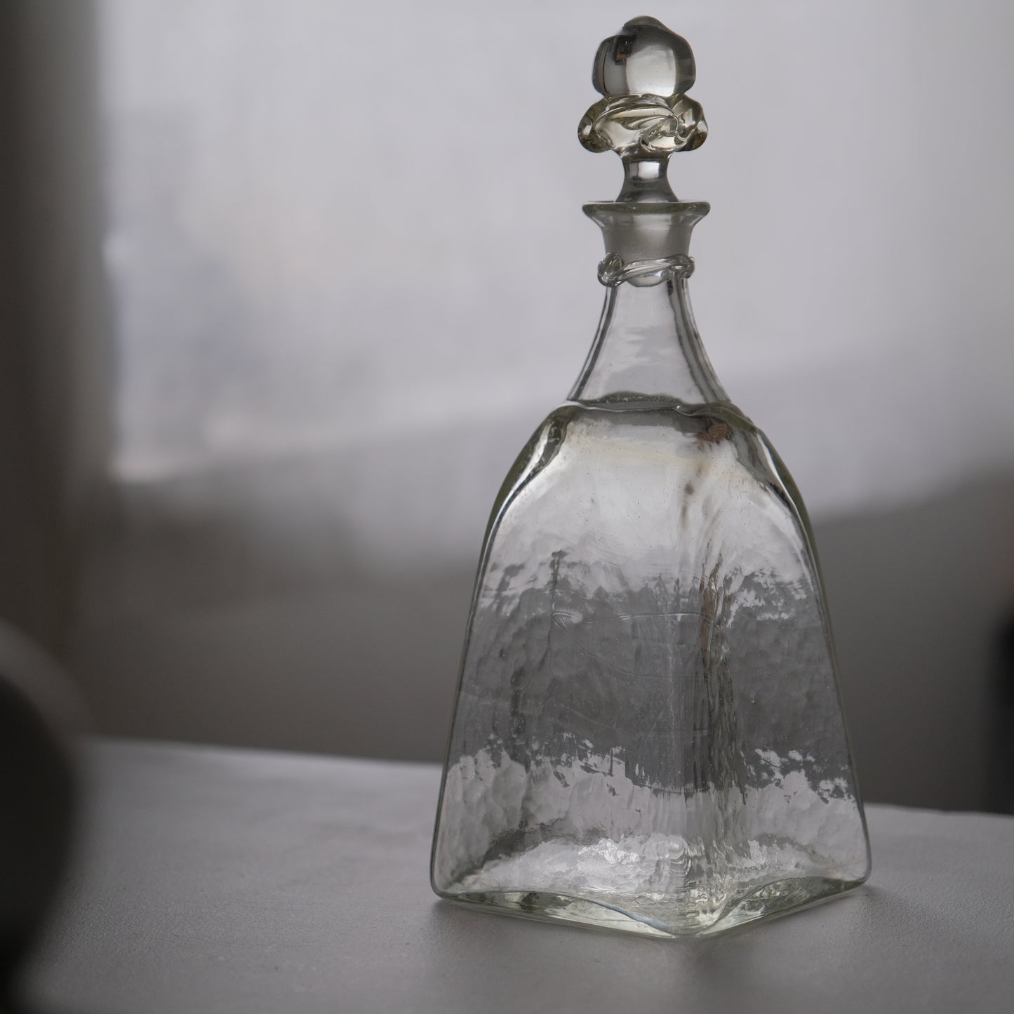 栓付角瓶 / 倉敷ガラス （小谷眞三）