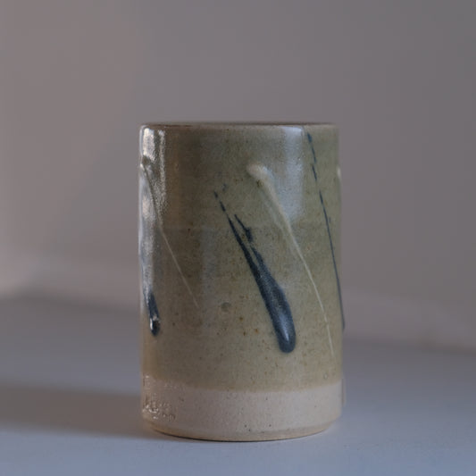 灰釉筒瓶/ 志和地窯