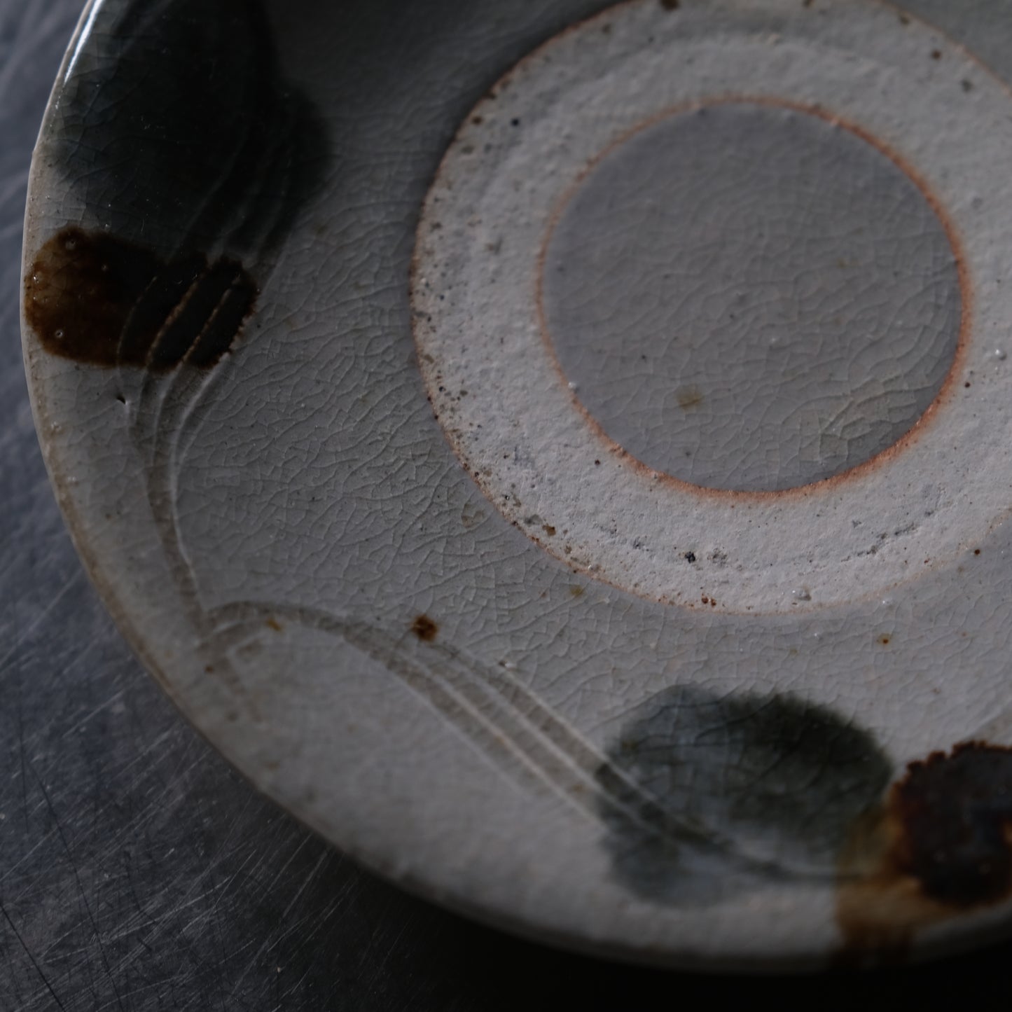 点打五寸皿 / 志和地窯