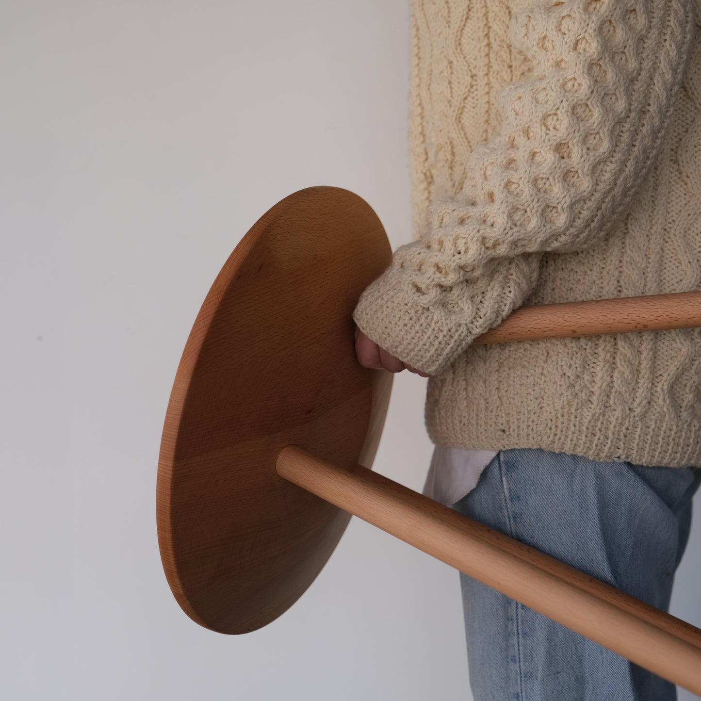 3legs  stool round / designed by コーチカズノリ