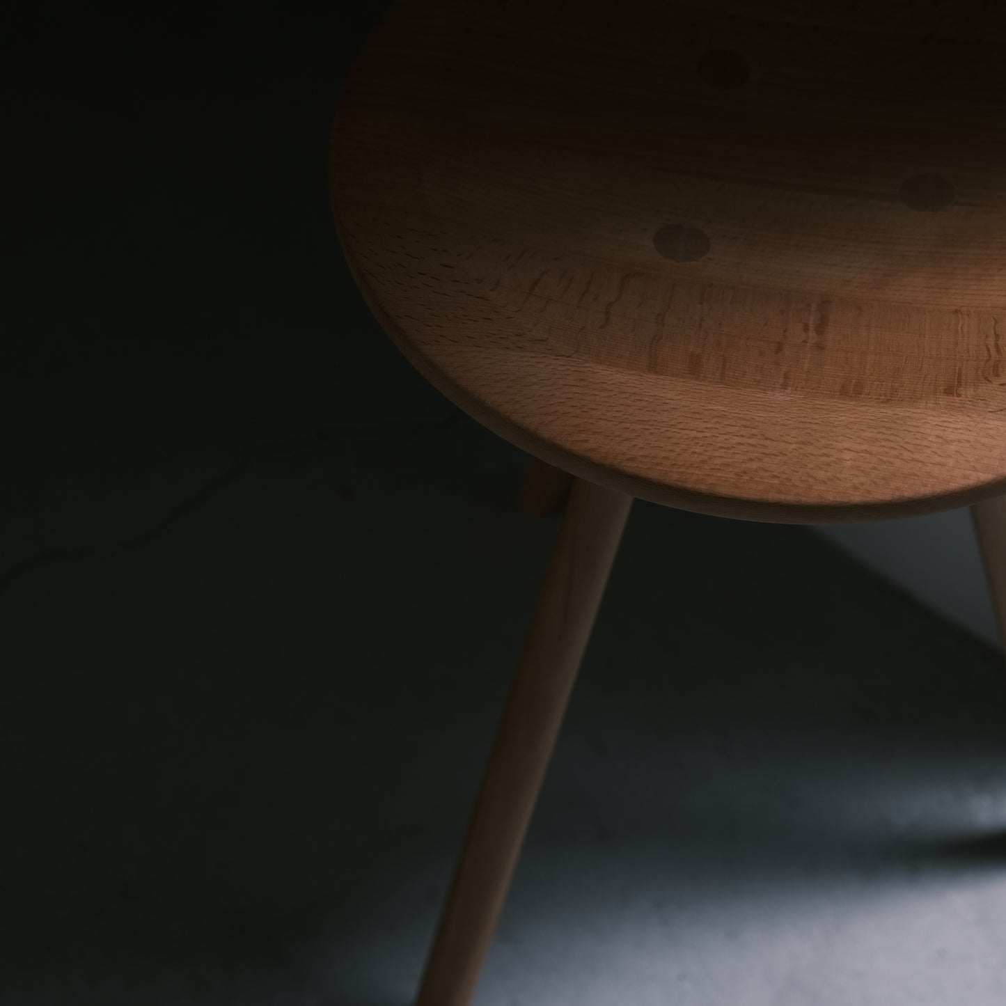 3legs  stool round / designed by コーチカズノリ