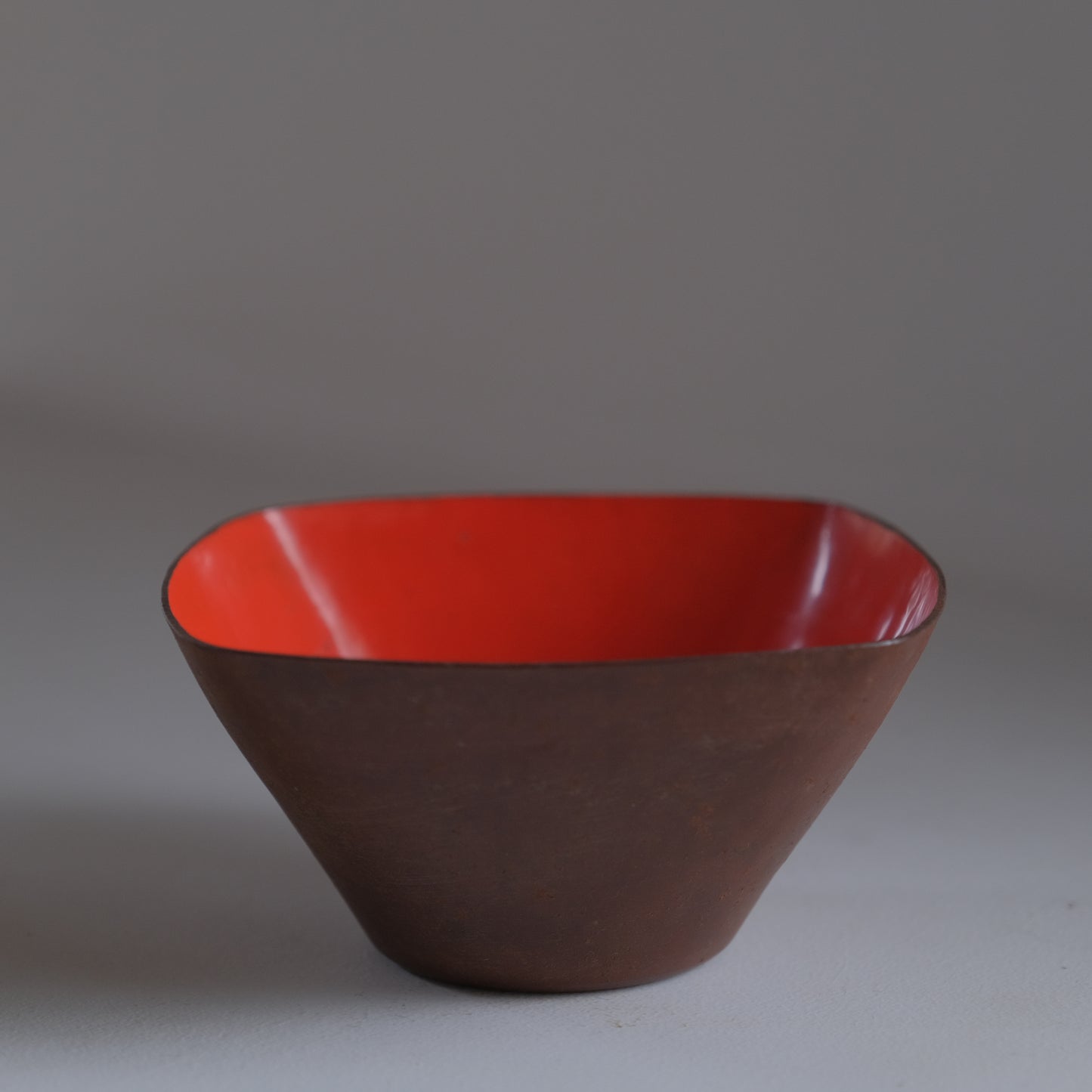 enamel bowl / Sweden