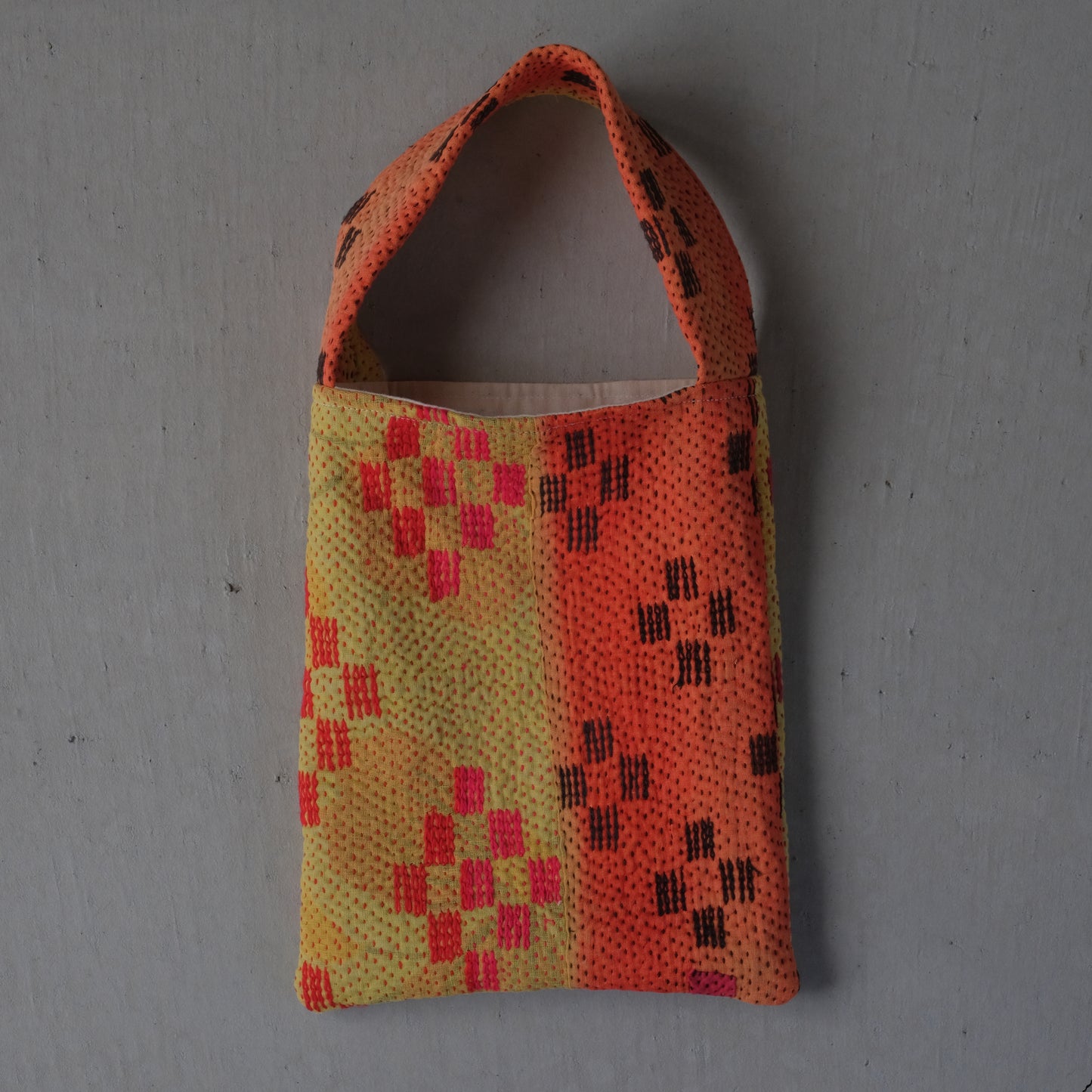 Vintage Quilt - One Handle Bag 011