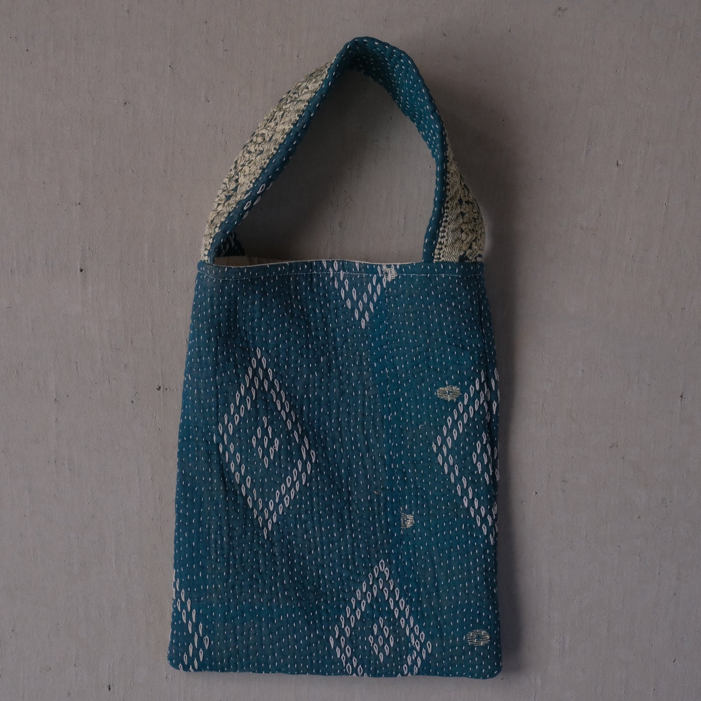 Vintage Quilt - One Handle Bag 012